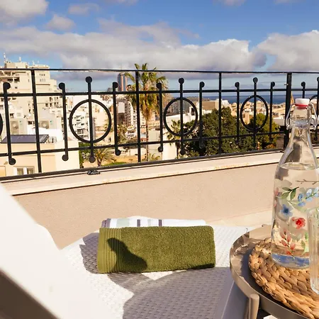 La88 Bayview Penthouse With Jacuzzi דירה *